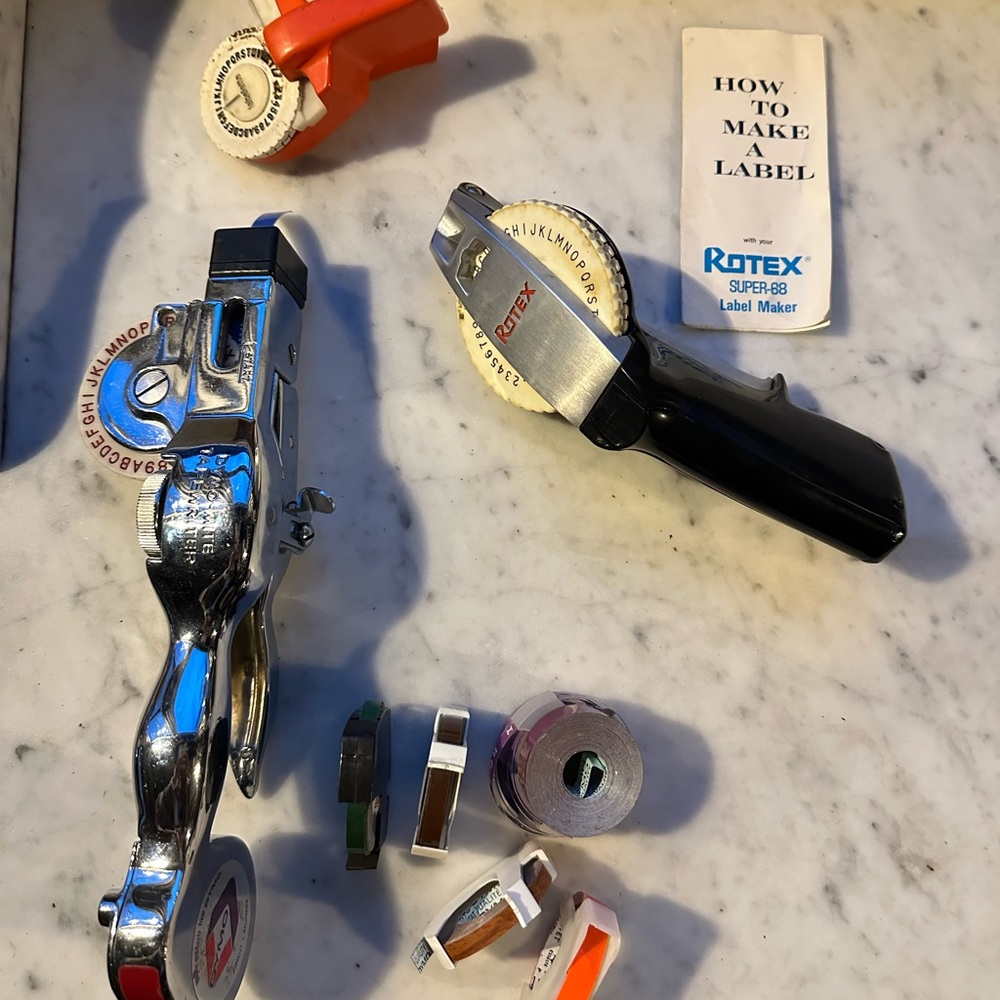 Label makers “LOT”